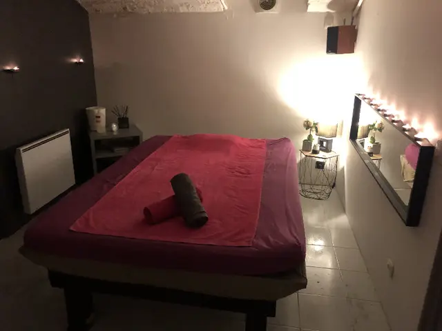 Massage nuru Levallois, erotic massage in Paris